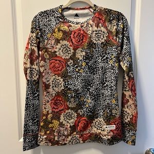 Women’s Burton size small long sleeve baselayer top rose brown animal pattern